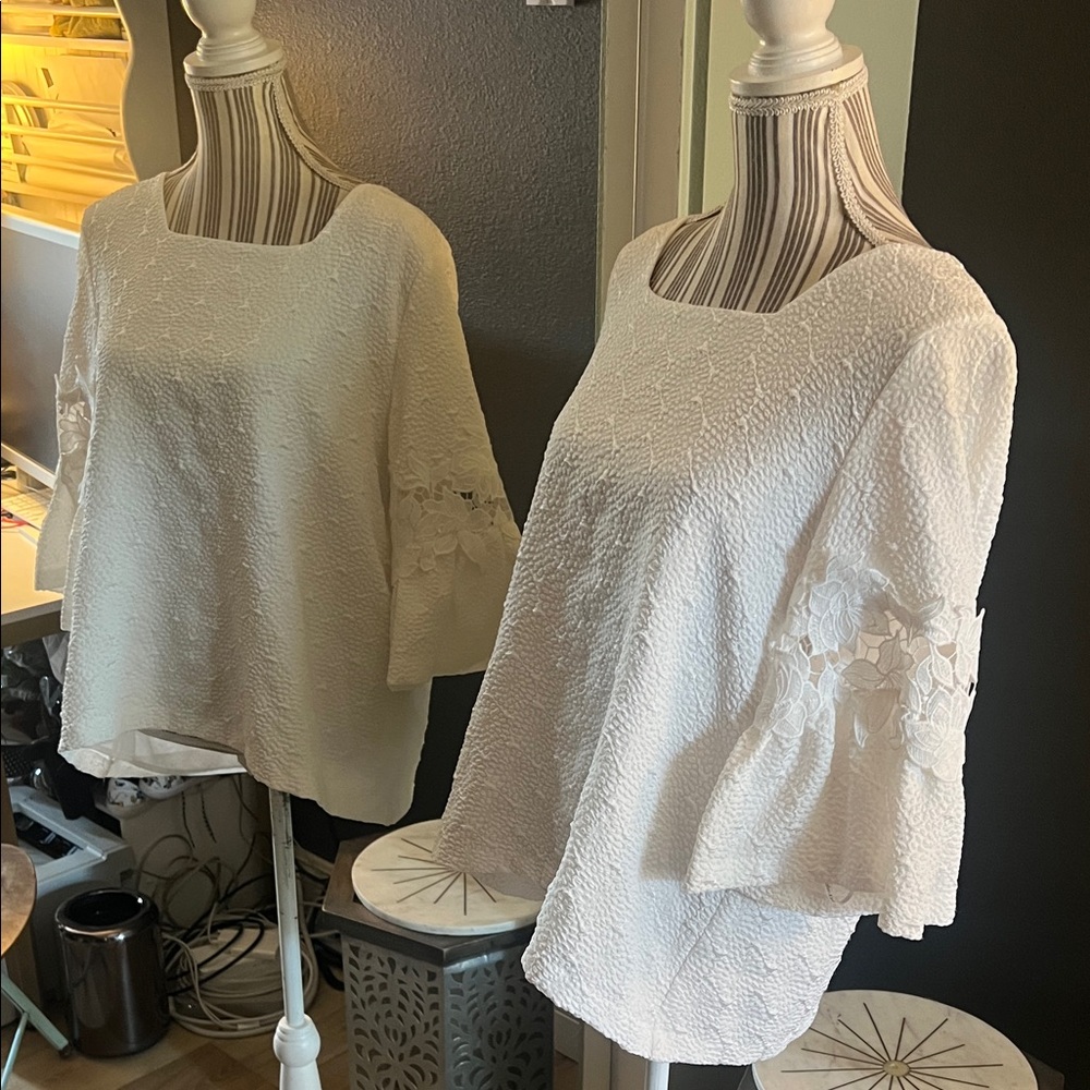 Calvin Klein, XL, White Textured Blouse with Lace Sleeves, EUC - Picture 2 of 7